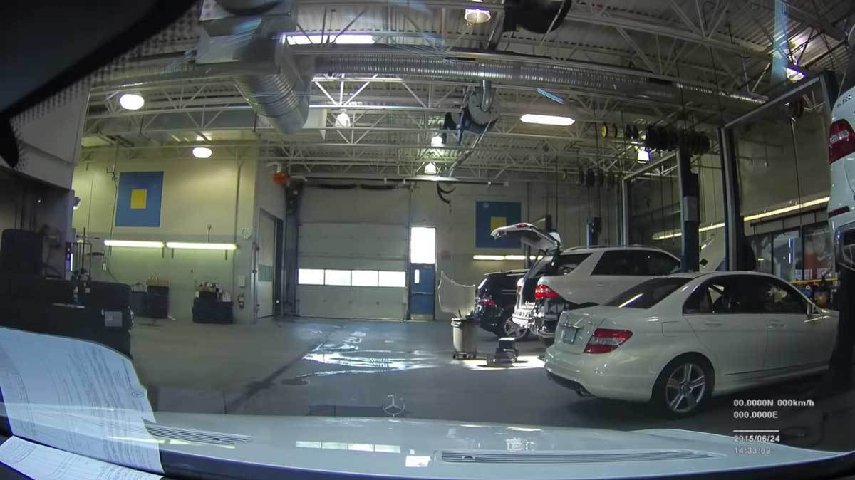 Pagó 700$ para que comieran helado en su automóvil